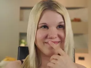 ElgaDanson's Live Sex Cam Show