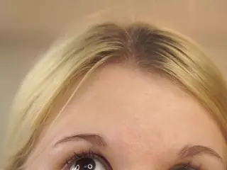 ElgaDanson's Live Sex Cam Show