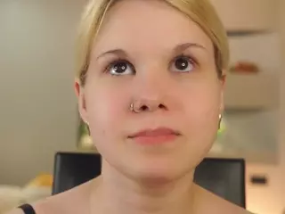 ElgaDanson's Live Sex Cam Show
