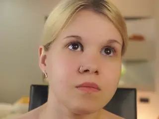 ElgaDanson's Live Sex Cam Show