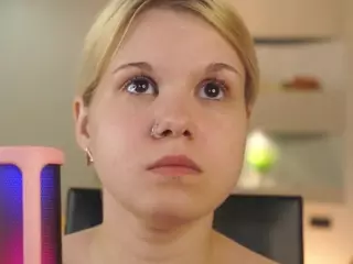 ElgaDanson's Live Sex Cam Show
