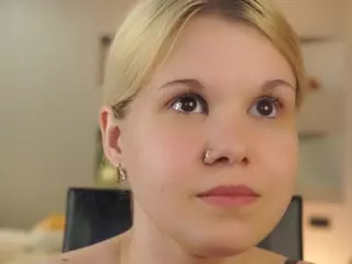 ElgaDanson's Live Sex Cam Show