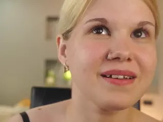 ElgaDanson's Live Sex Cam Show