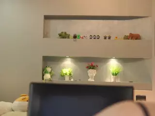 ElgaDanson's Live Sex Cam Show