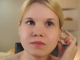 ElgaDanson's Live Sex Cam Show