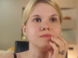 ElgaDanson's Live Sex Cam Show