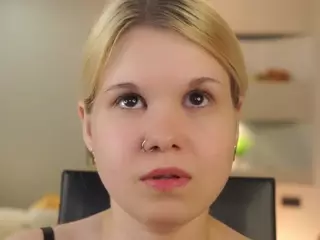 ElgaDanson's Live Sex Cam Show