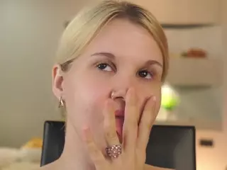 ElgaDanson's Live Sex Cam Show