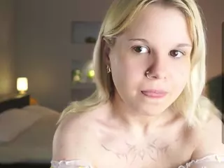 ElgaDanson's Live Sex Cam Show