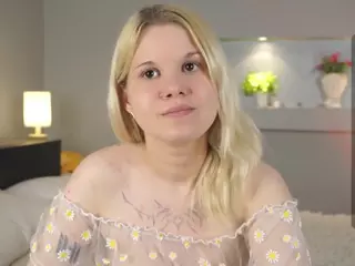 ElgaDanson's Live Sex Cam Show