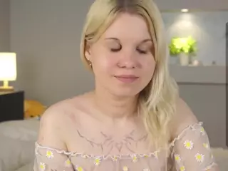 ElgaDanson's Live Sex Cam Show