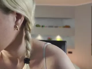 ElgaDanson's Live Sex Cam Show