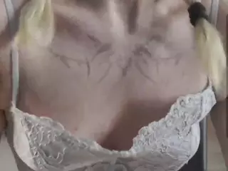 ElgaDanson's Live Sex Cam Show