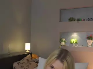 ElgaDanson's Live Sex Cam Show