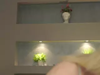 ElgaDanson's Live Sex Cam Show
