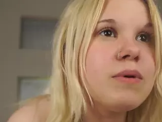 ElgaDanson's Live Sex Cam Show