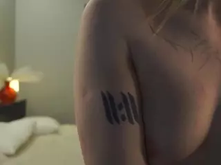 ElgaDanson's Live Sex Cam Show