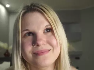 ElgaDanson's Live Sex Cam Show
