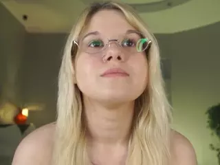 ElgaDanson's Live Sex Cam Show