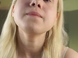 ElgaDanson's Live Sex Cam Show