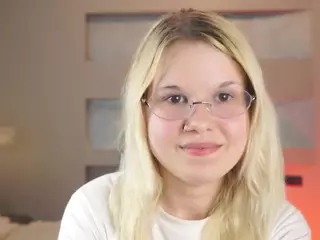 ElgaDanson's Live Sex Cam Show