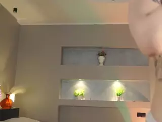 ElgaDanson's Live Sex Cam Show