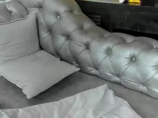 Emilyy-Williamss's Live Sex Cam Show