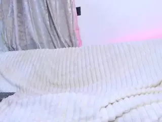 MartinaBell's Live Sex Cam Show