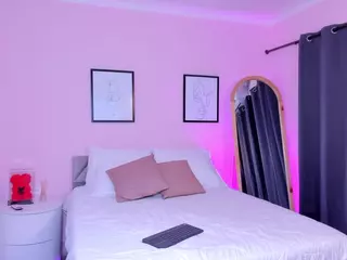 MissPocahontass's Live Sex Cam Show