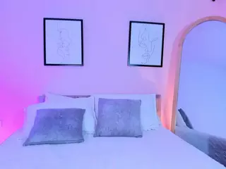 MissPocahontass's Live Sex Cam Show