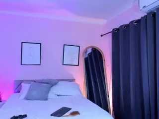 MissPocahontass's Live Sex Cam Show