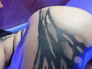 Morrigaan's Live Sex Cam Show