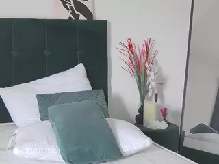 senigrande's Live Sex Cam Show
