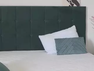 senigrande's Live Sex Cam Show