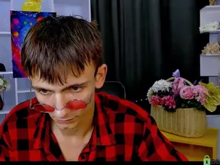 ben-biin's Live Sex Cam Show