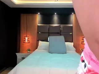 EmilyRoberts9's Live Sex Cam Show