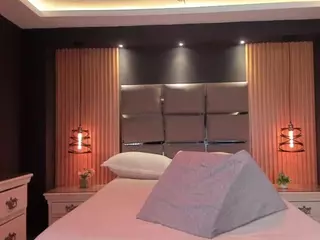 EmilyRoberts9's Live Sex Cam Show