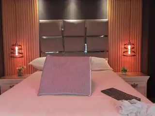 EmilyRoberts9's Live Sex Cam Show
