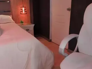 EmilyRoberts9's Live Sex Cam Show