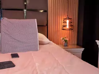 EmilyRoberts9's Live Sex Cam Show