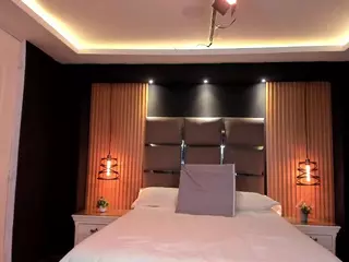 EmilyRoberts9's Live Sex Cam Show
