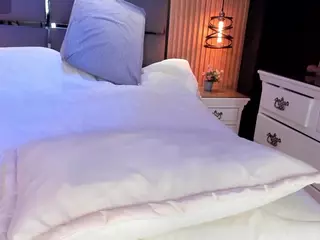 EmilyRoberts9's Live Sex Cam Show