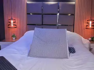 EmilyRoberts9's Live Sex Cam Show