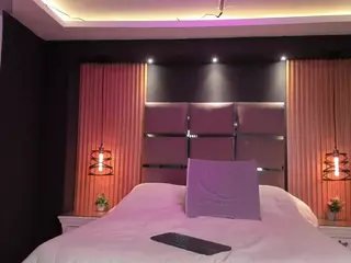 EmilyRoberts9's Live Sex Cam Show