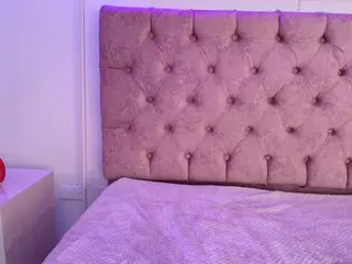 Julianaa-Castro's Live Sex Cam Show