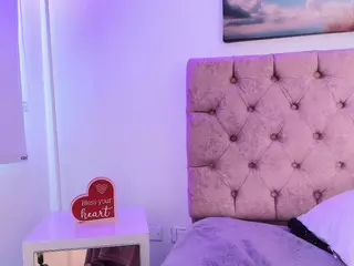 Julianaa-Castro's Live Sex Cam Show