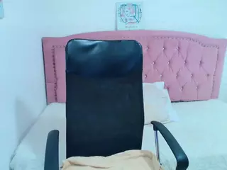 lilytk's Live Sex Cam Show