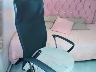 lilytk's Live Sex Cam Show