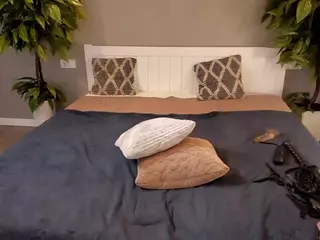 LunaLicks's Live Sex Cam Show