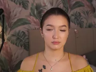 LynneBaber's Live Sex Cam Show